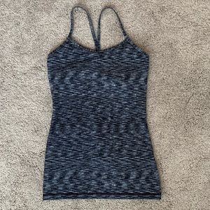 Lululemon size 4 Power Y tank black/white spacedye
